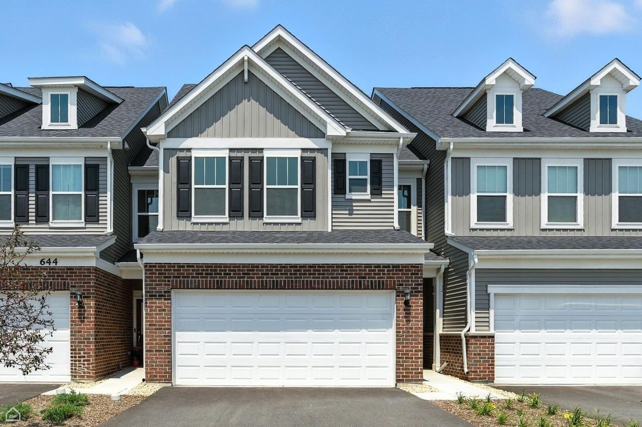 716 Switchgrass Way #55002, Bolingbrook, IL 60490