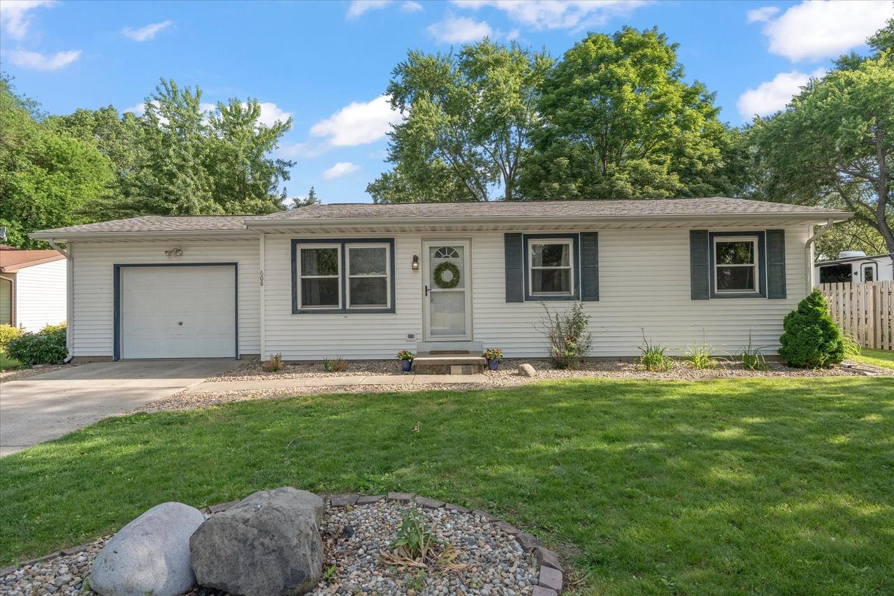 608 W Linden St., Tolono, IL 61880