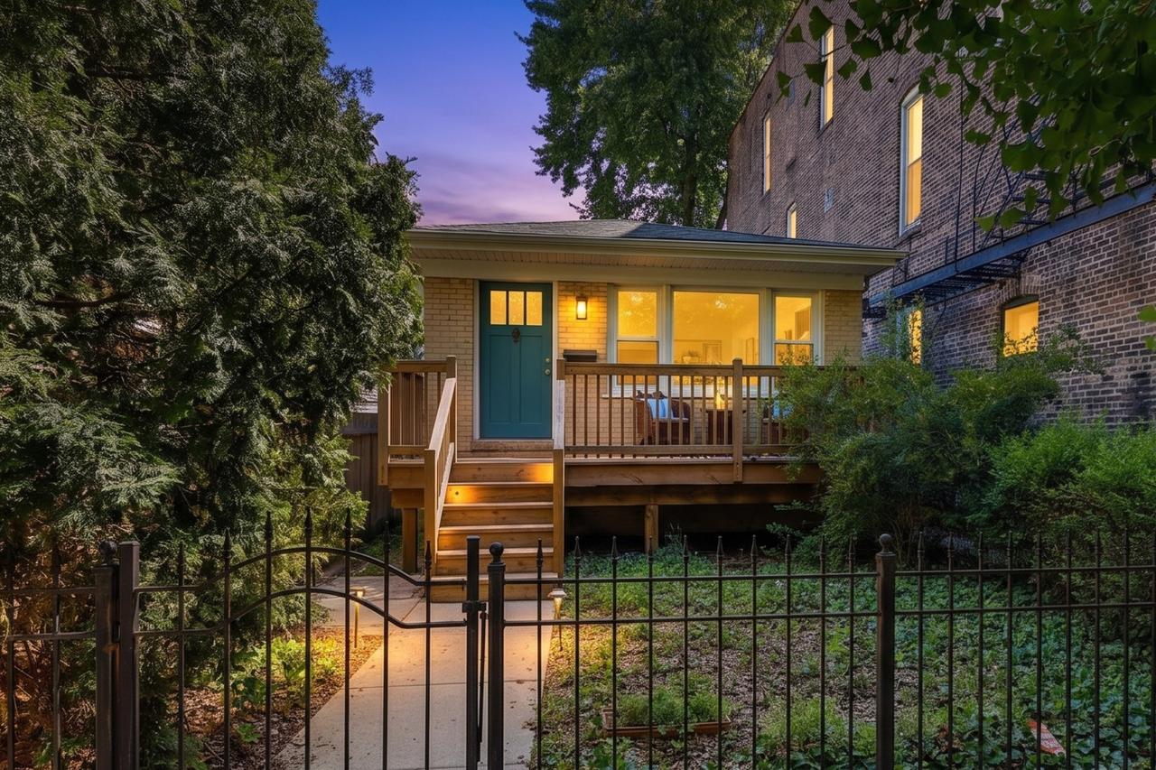 1429 W Huron St., Chicago, IL 60642