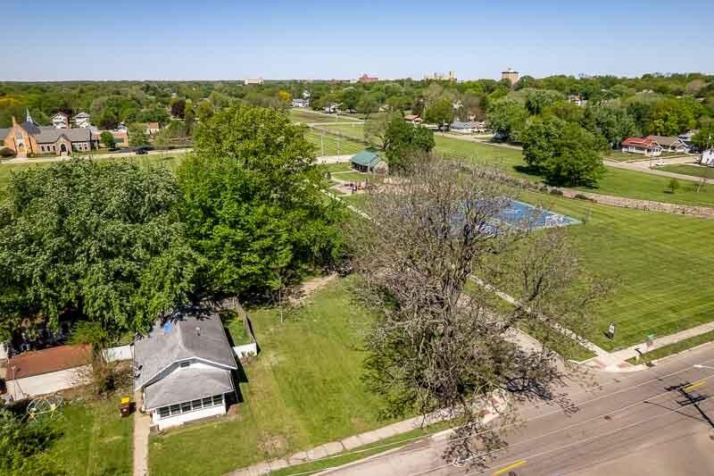 801 18th St., Rockford, IL 61104