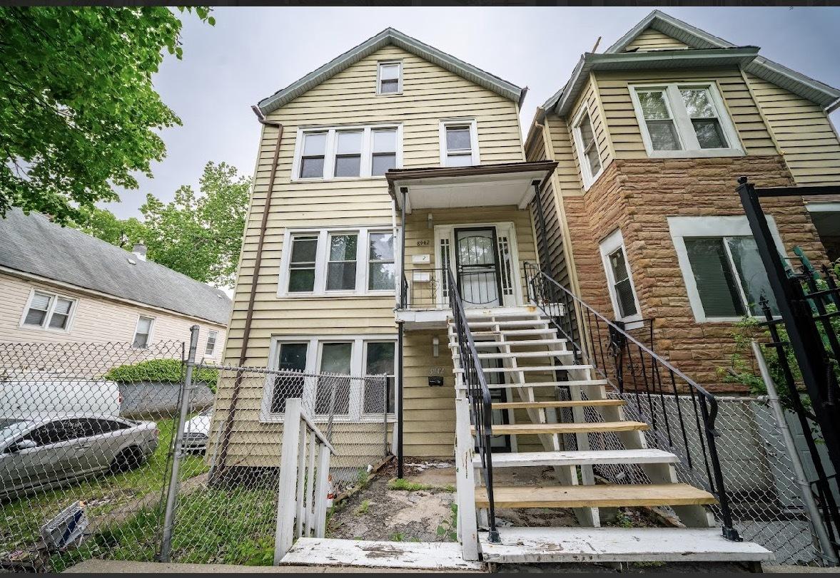 8942 S Baltimore Ave., Chicago, IL 60617