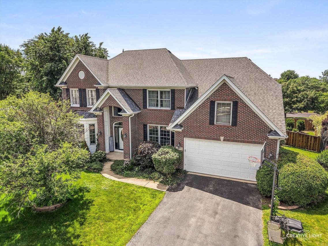 2471 Warwick Ct., Aurora, IL 60503