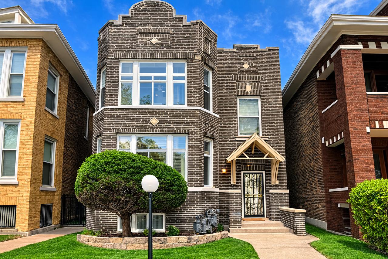 6733 S Maplewood Ave., Chicago, IL 60629
