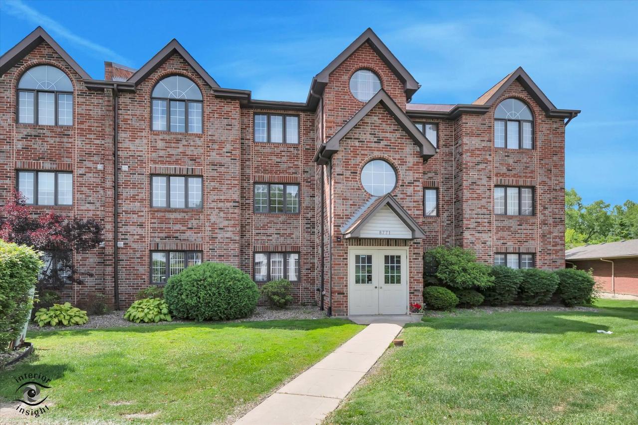 8771 W Waterfront Dr. #1B, Palos Hills, IL 60465