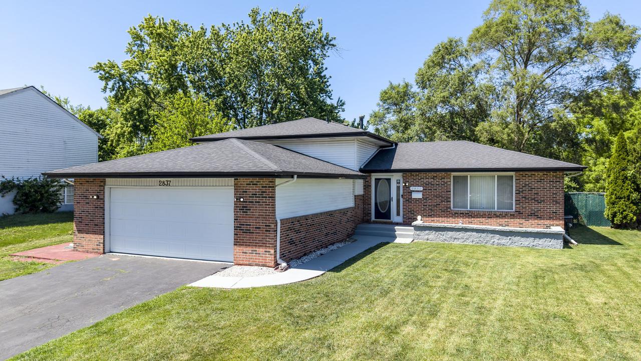 2837 E 223rd St., Sauk Village, IL 60411