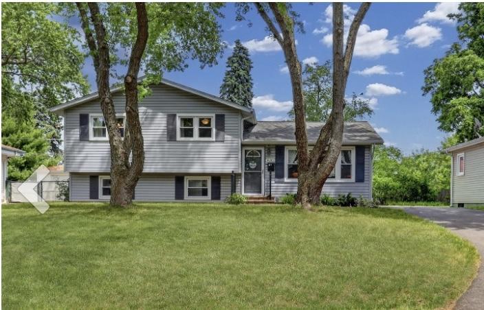 631 Pierce Ct., Grayslake, IL 60030