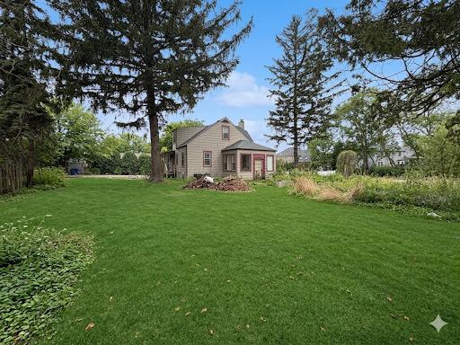 1561 N Gary Ave., Wheaton, IL 60187