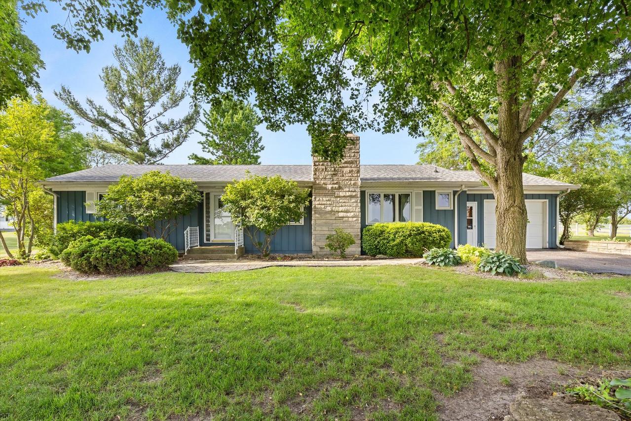 492 N 23rd Rd., Oglesby, IL 61348