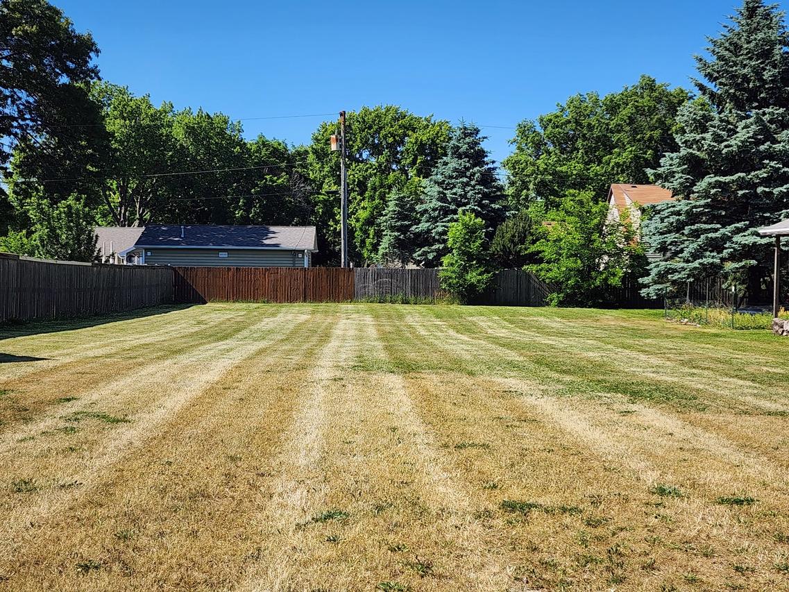 97 W Pine Ave., Cortland, IL 60112