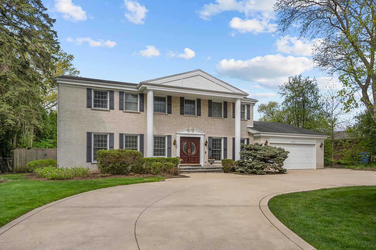 2130 Magnolia Ln., Highland Park, IL 60035