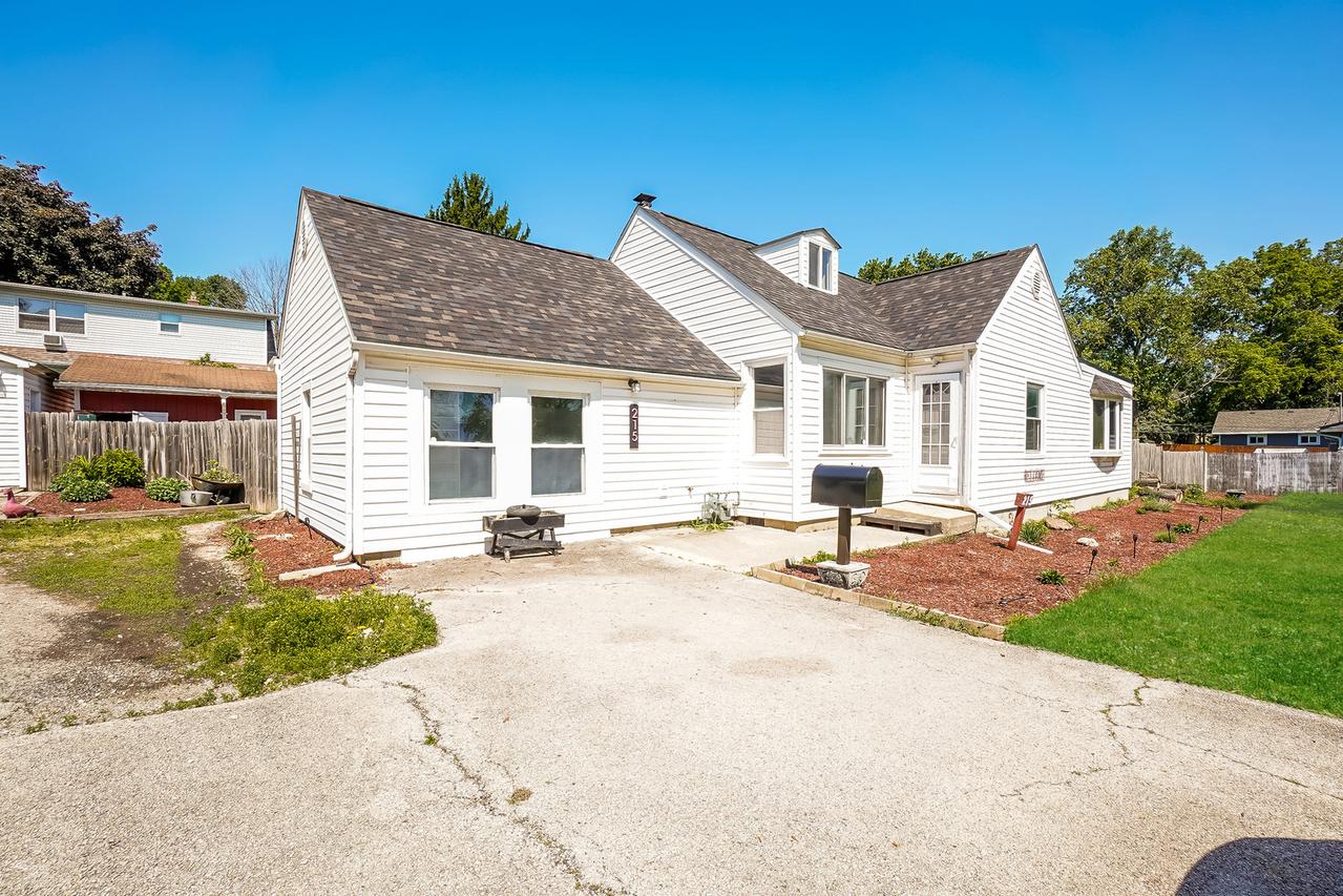 215 S Prairie Rd., New Lenox, IL 60451