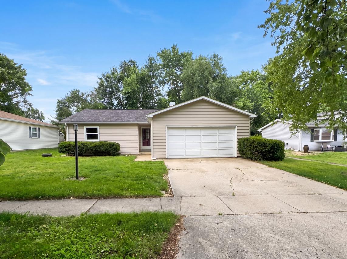 1901 Summit Dr., Urbana, IL 61802