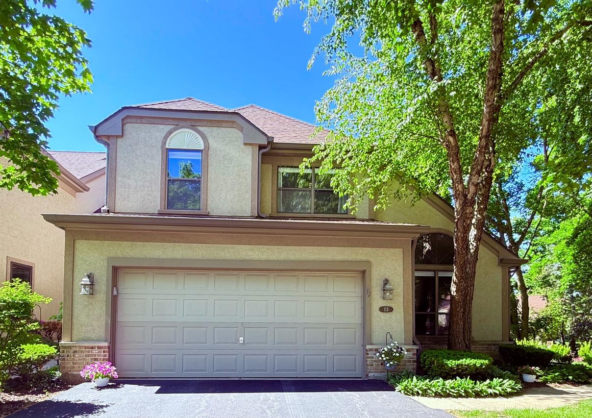113 Chatsworth Cir., Schaumburg, IL 60194