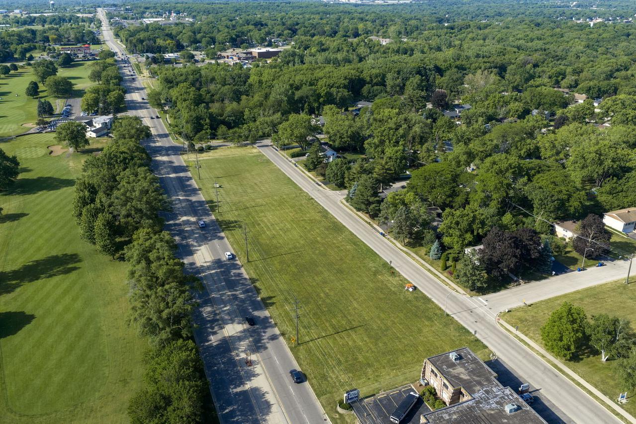 Lot 16 Ravine Ln., Carpentersville, IL 60110