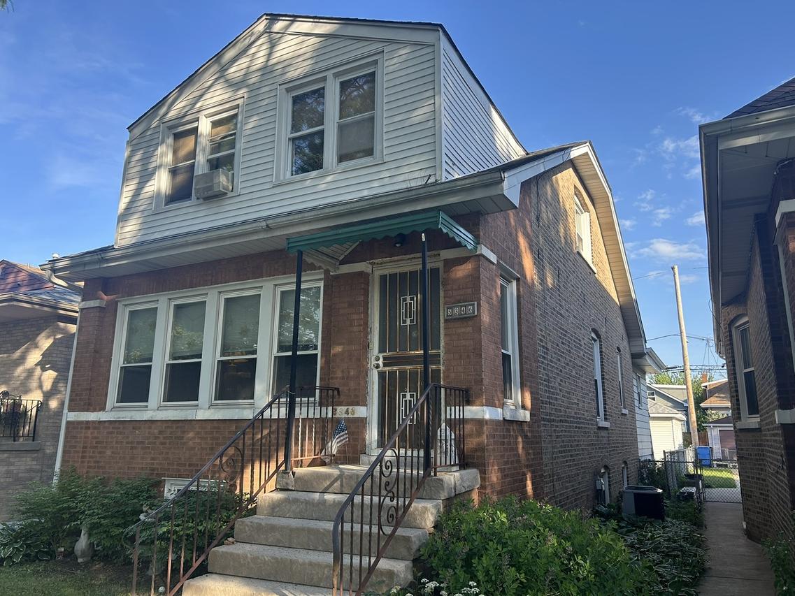 5346 N Ludlam Ave., Chicago, IL 60630