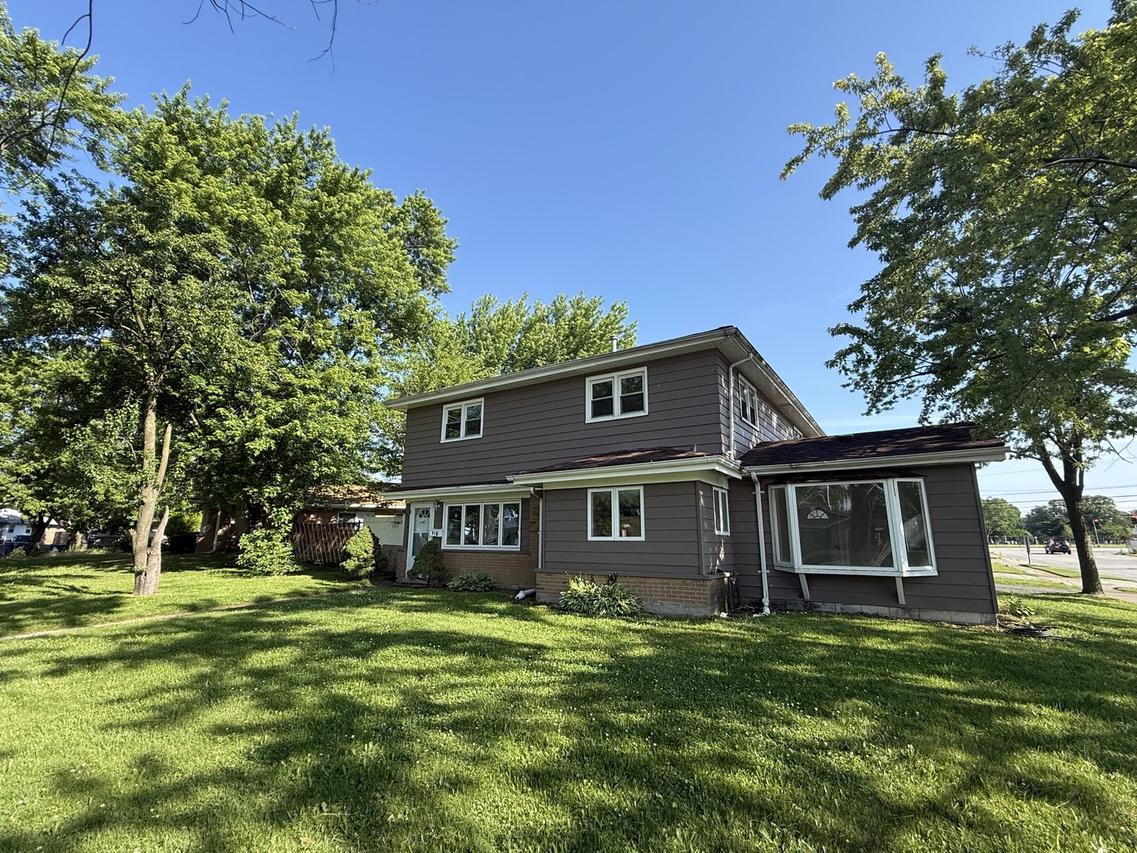 916 Williams St., Calumet City, IL 60409