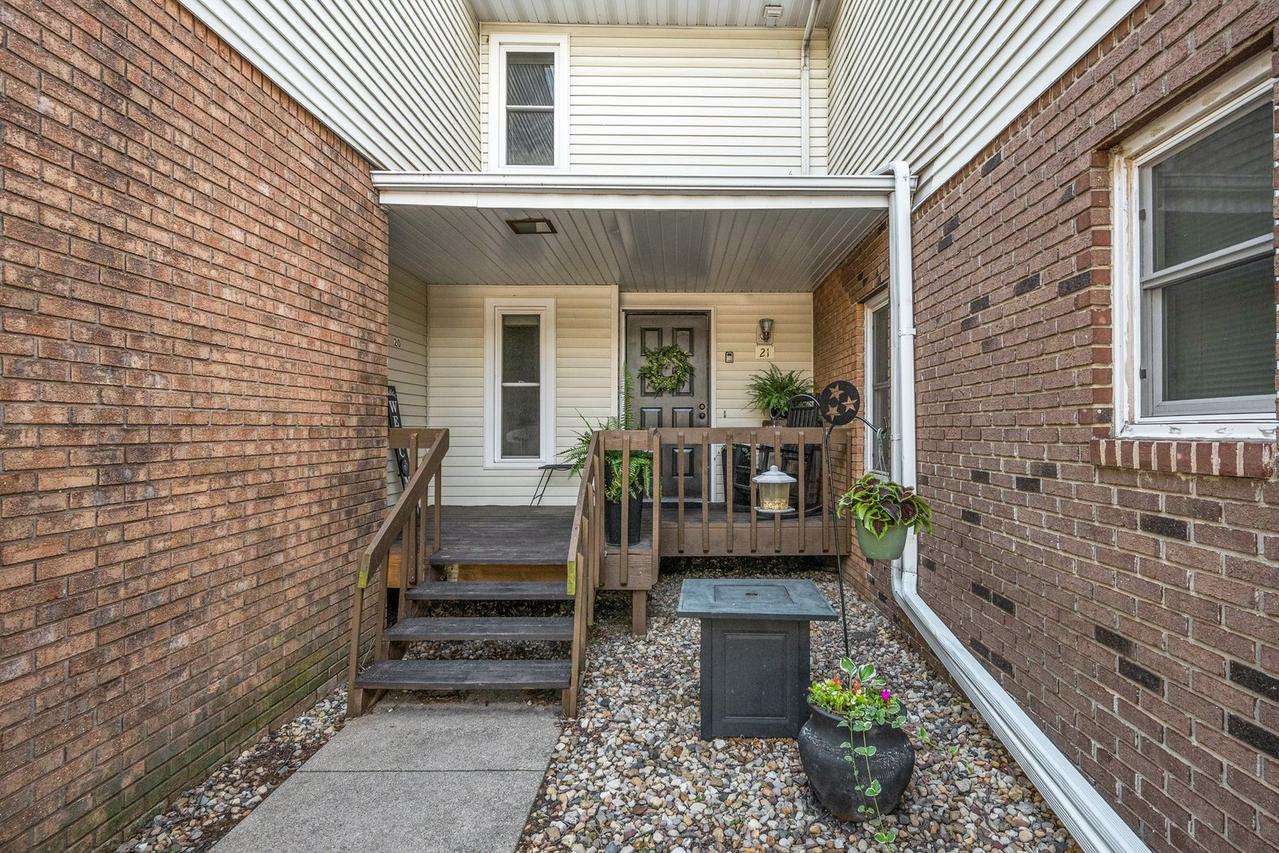 903 N Linden St. #21, Normal, IL 61761