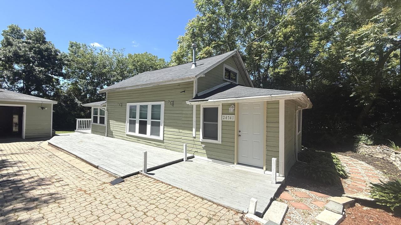 24741 W Passavant Ave., Round Lake, IL 60073