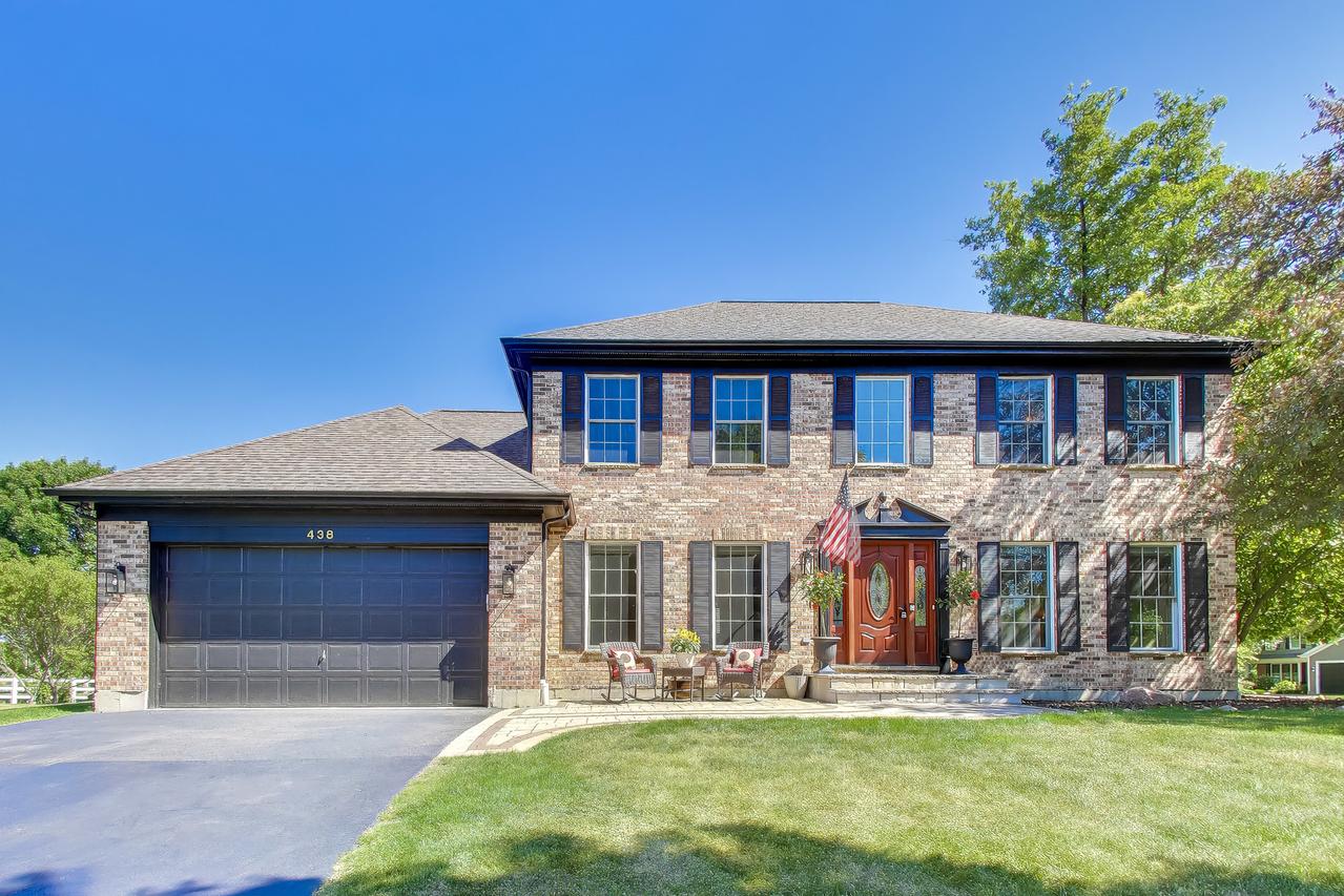 438 W Trail Ct., Grayslake, IL 60030