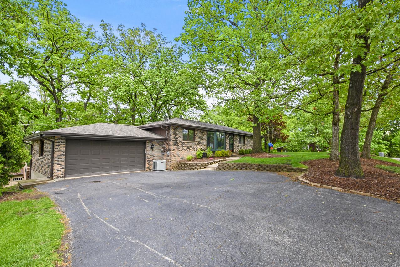10050 W 145th St., Orland Park, IL 60462