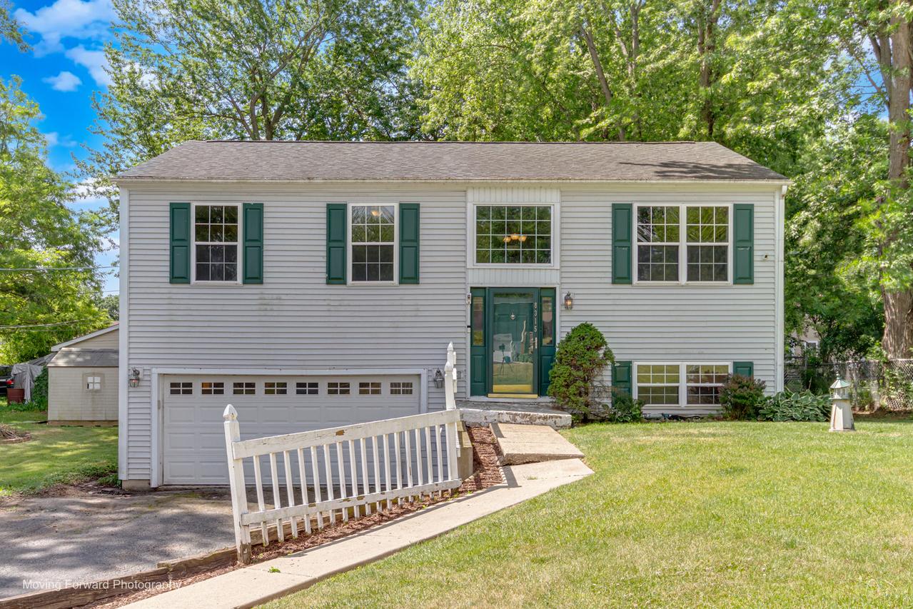 8315 Ramble Rd., Wonder Lake, IL 60097