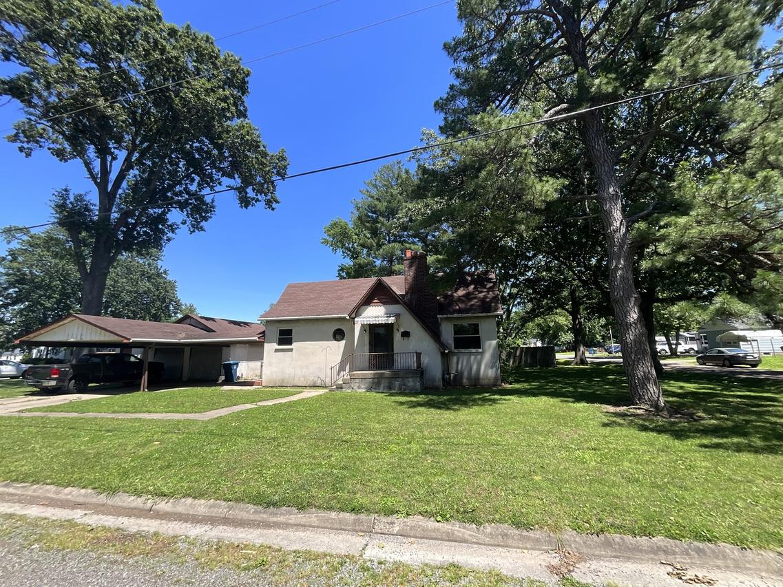 1125 S Maple St., Centralia, IL 62801