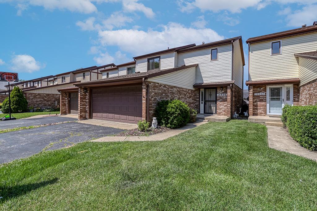 10404 Sheffield Dr., Palos Hills, IL 60465