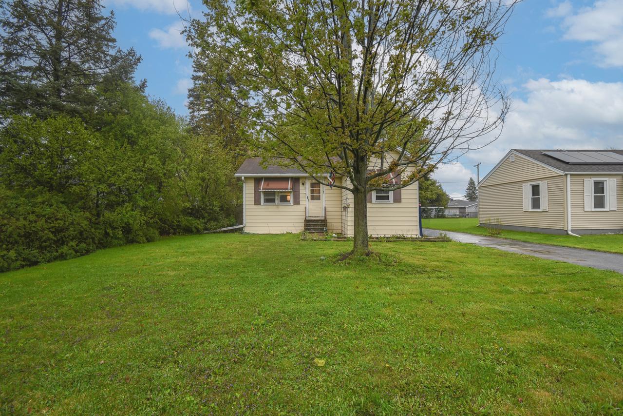 613 N Frolic Ave., Waukegan, IL 60085