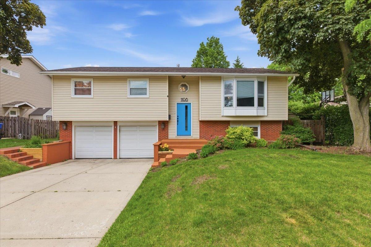 1108 E Barberry Ln., Mount Prospect, IL 60056
