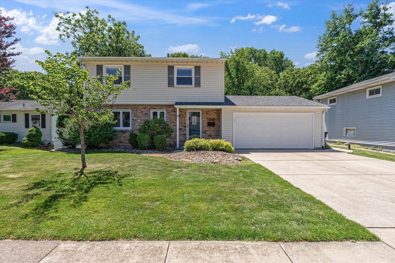 4714 20th Ave., Moline, IL 61265