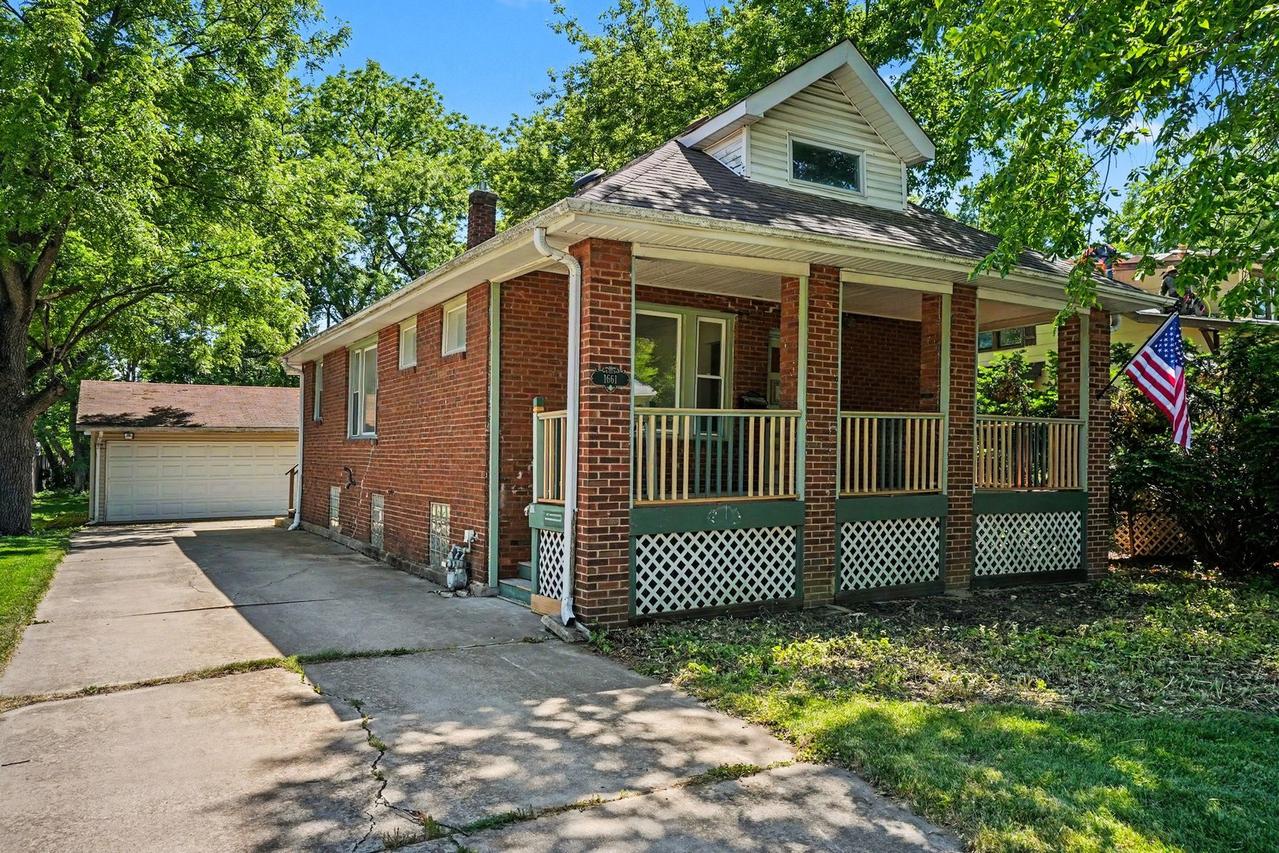 1661 Burr Oak Rd., Homewood, IL 60430
