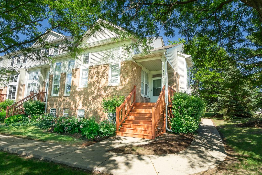 739 W Georgian Ct., Addison, IL 60101