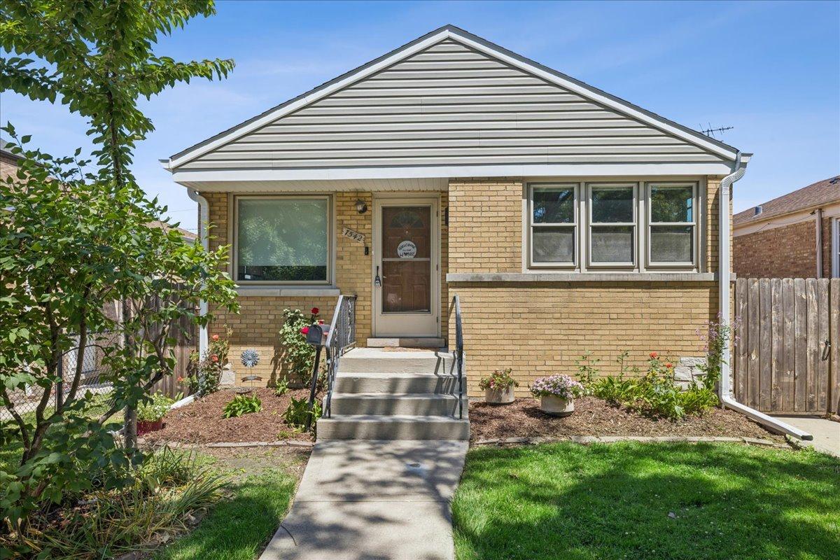 7542 W Bryn Mawr Ave., Chicago, IL 60631