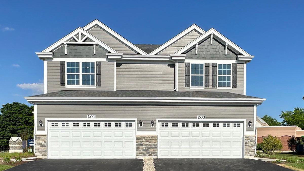 264 Charlestowne Lakes Dr., St. Charles, IL 60174