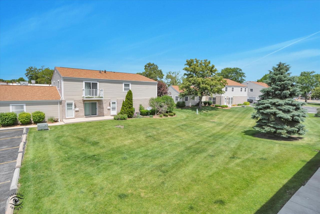 7632 159th Pl. #22, Tinley Park, IL 60477