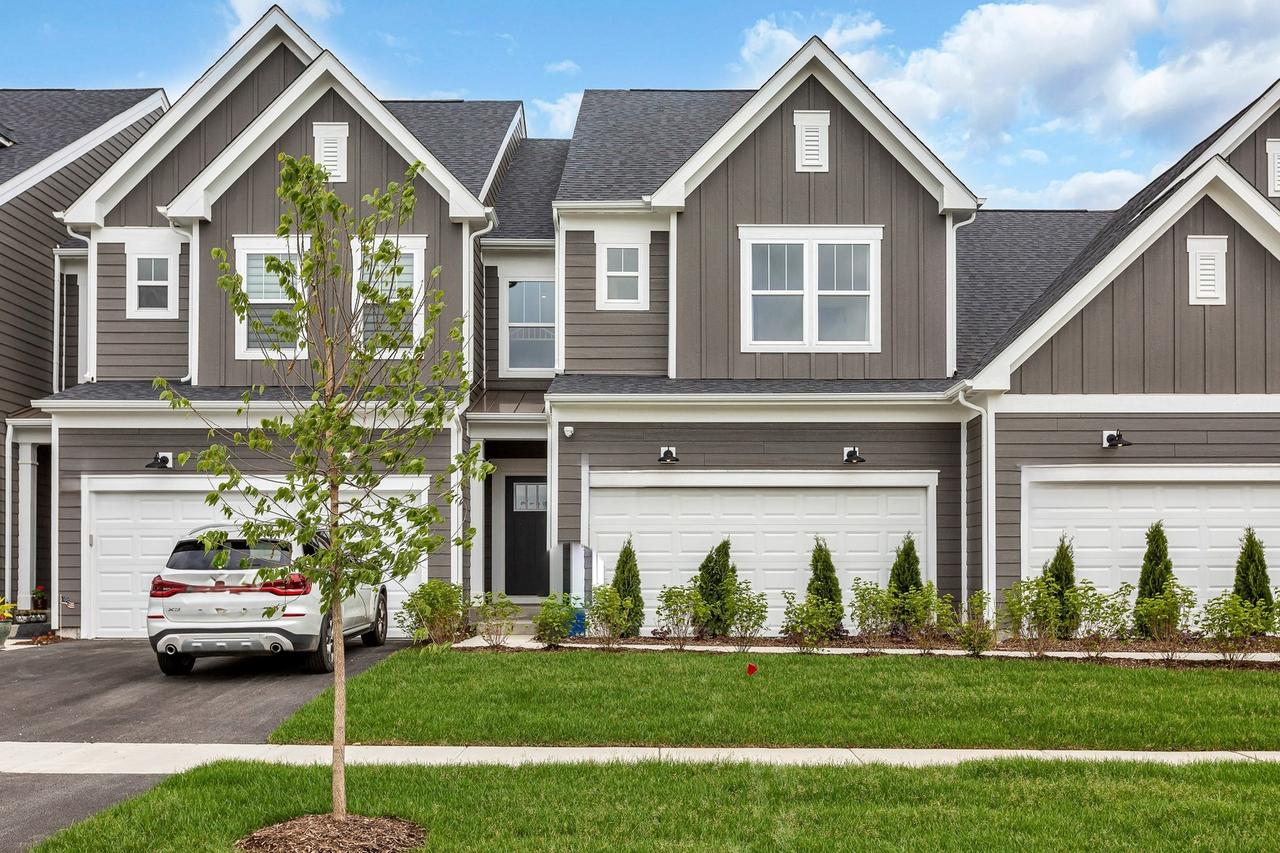 123 Weirich Way #79003, Batavia, IL 60510