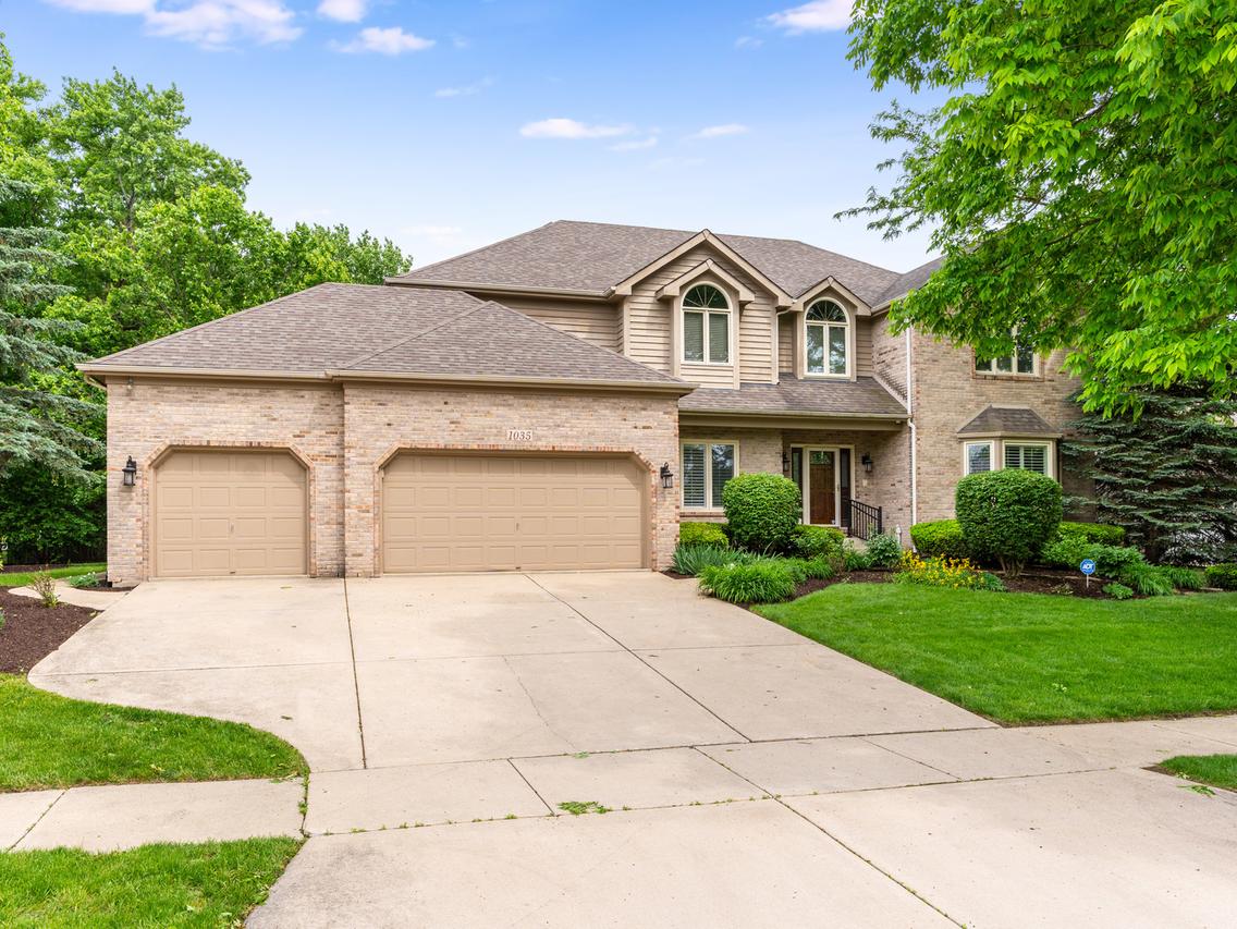1035 Sheringham Dr., Naperville, IL 60565