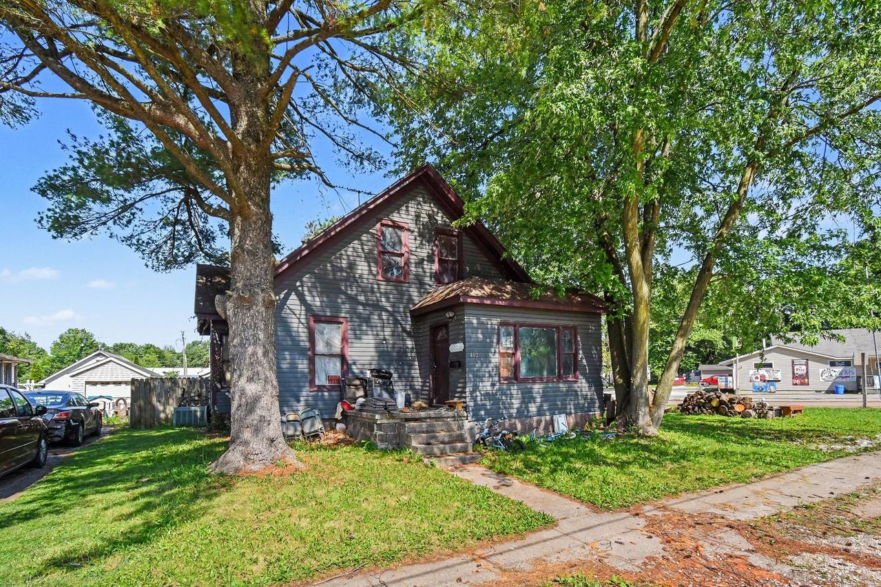 402 S Lafayette St., Jerseyville, IL 62052