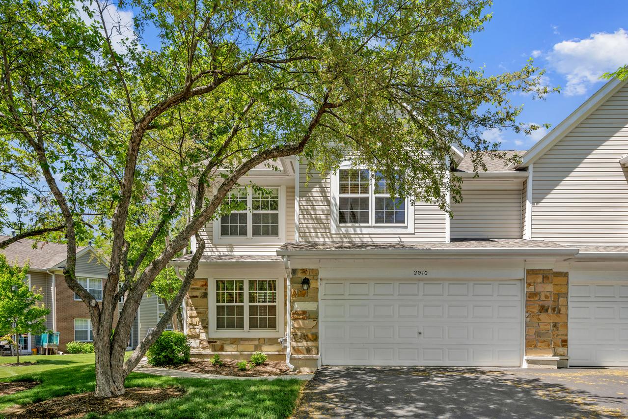 2910 Belle Ln., Schaumburg, IL 60193