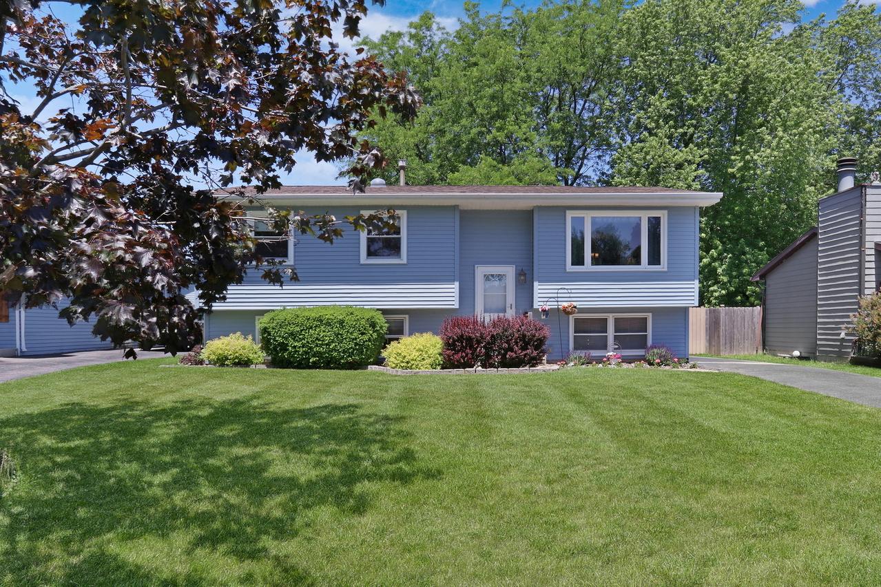 471 Linden Ln., Antioch, IL 60002
