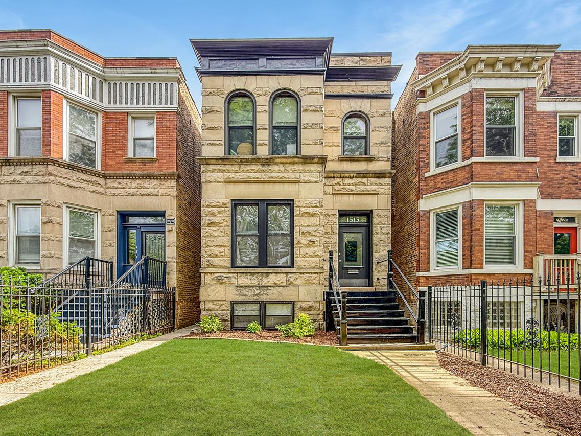 1513 W Addison St., Chicago, IL 60613