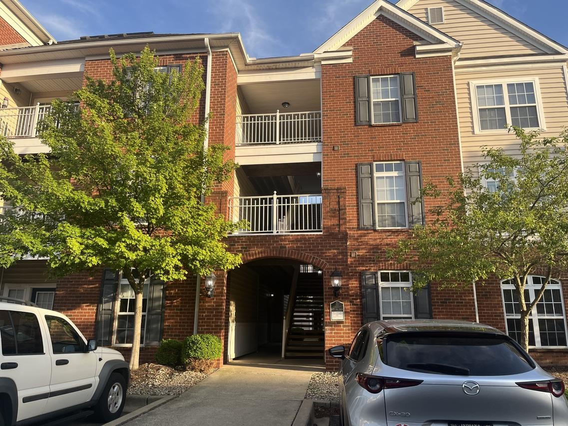 1903 N Lincoln Ave. #102, Urbana, IL 61801