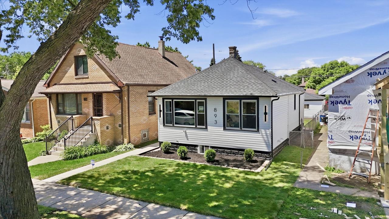 8934 S Euclid Ave., Chicago, IL 60617