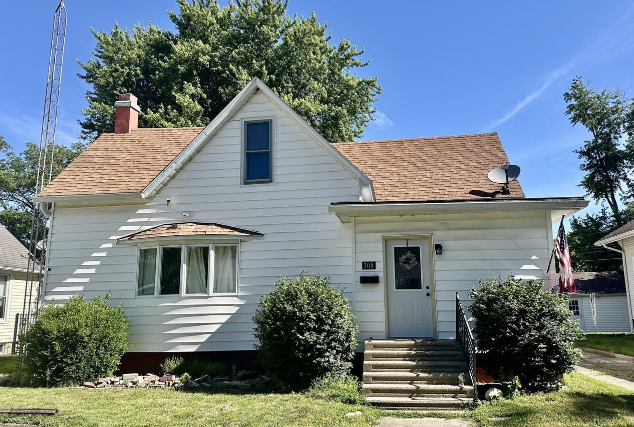 308 W Green St., Farmer City, IL 61842