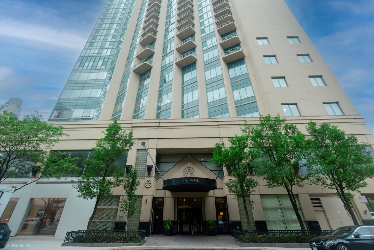 111 W Maple St. #3402-3404, Chicago, IL 60610