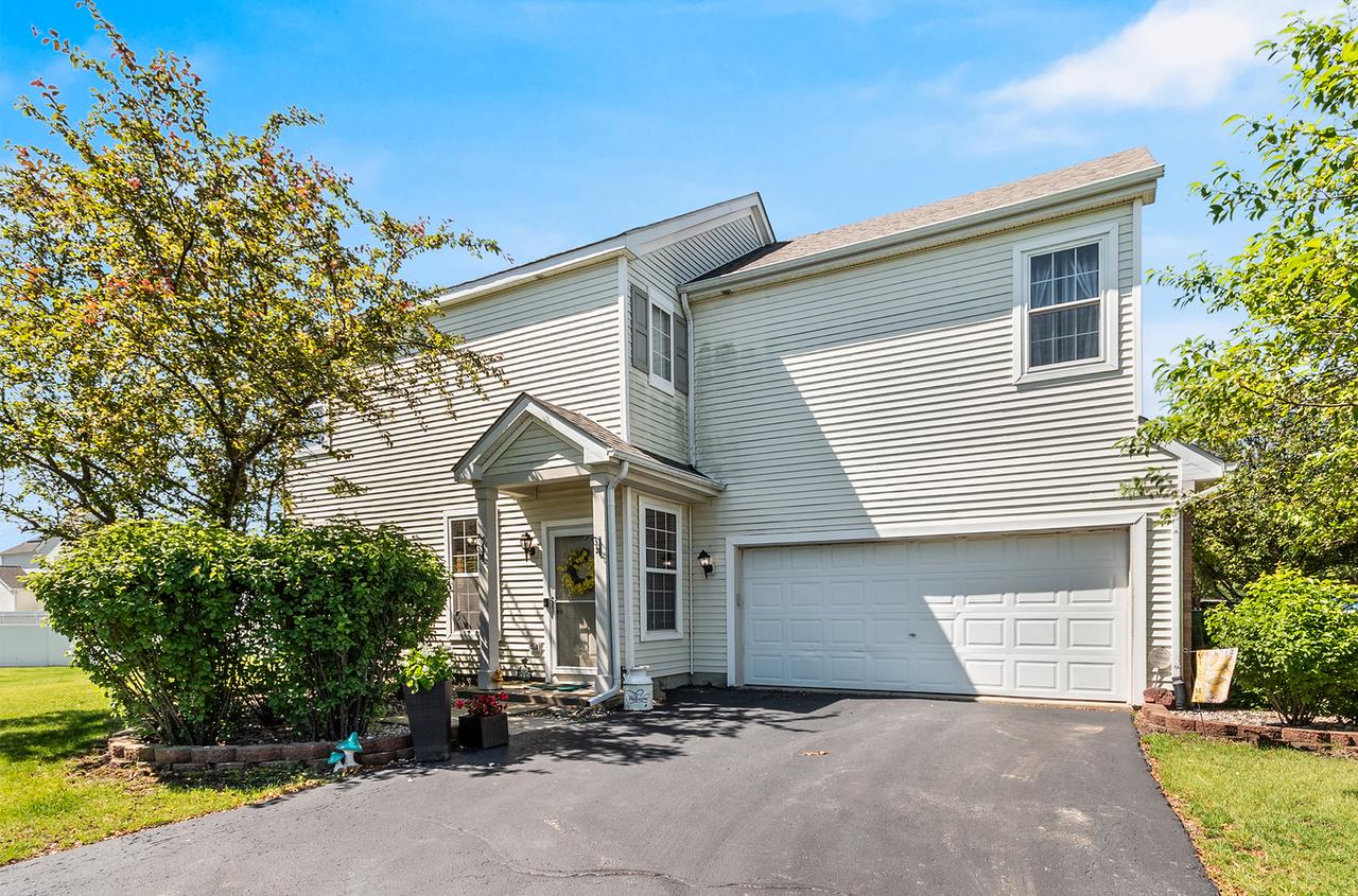 1825 Parkside Dr., Shorewood, IL 60404
