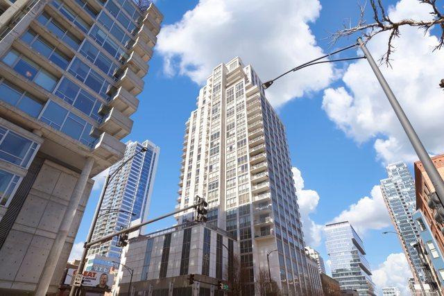 200 W Grand Ave. #806, Chicago, IL 60654