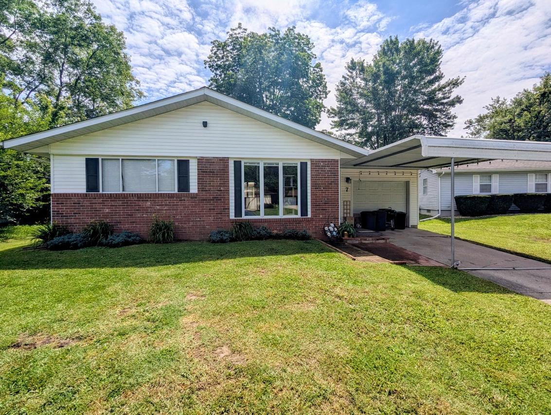 7 Wedgewood Ct., Murphysboro, IL 62966