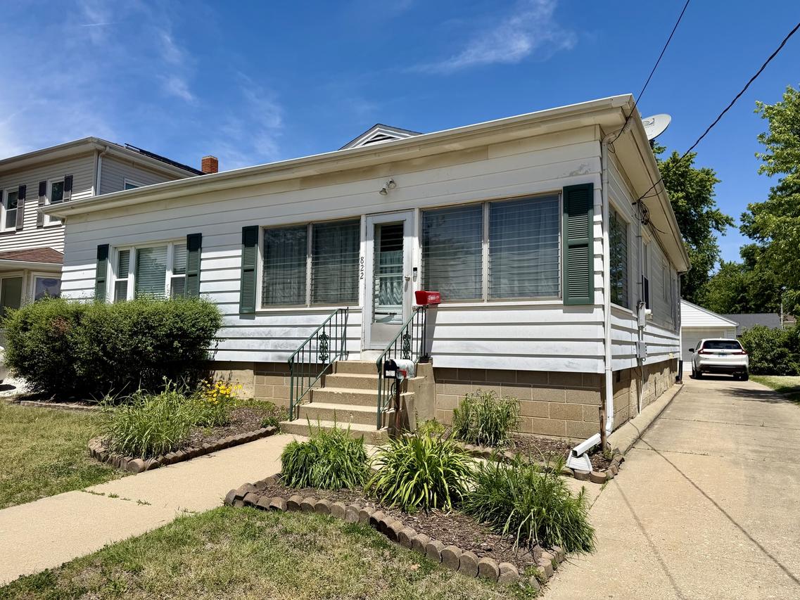 822 W Lafayette St., Ottawa, IL 61350