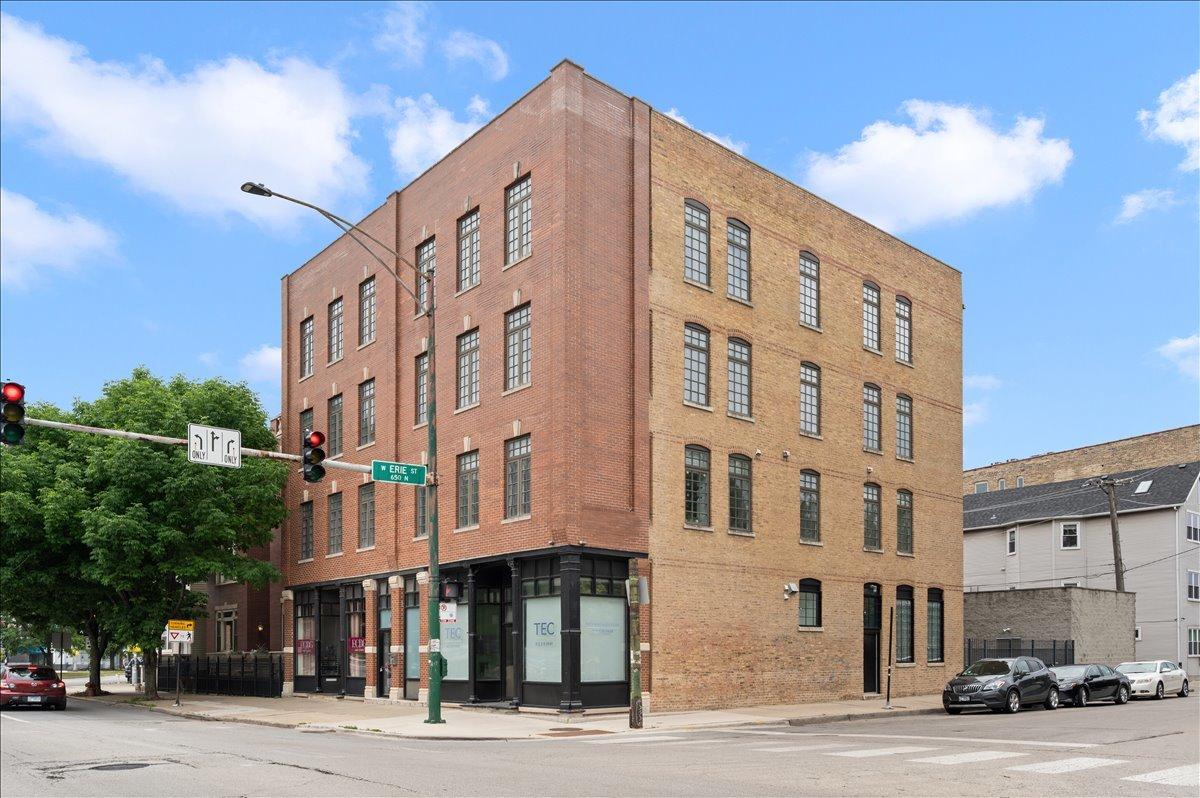 636 N Racine Ave. #3S, Chicago, IL 60642